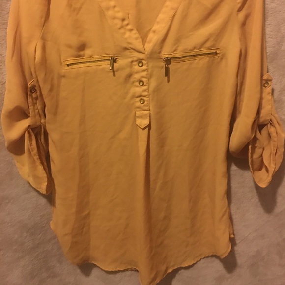 Tops - Picture 1 of 5